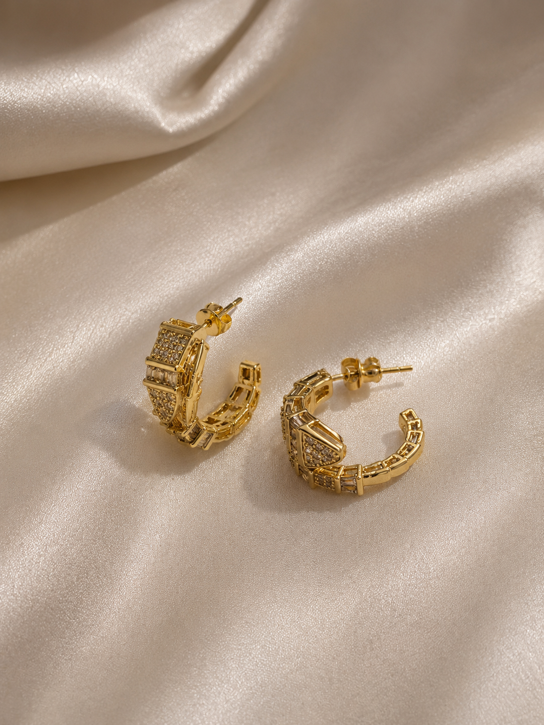 Sadeè Imperia Hoops