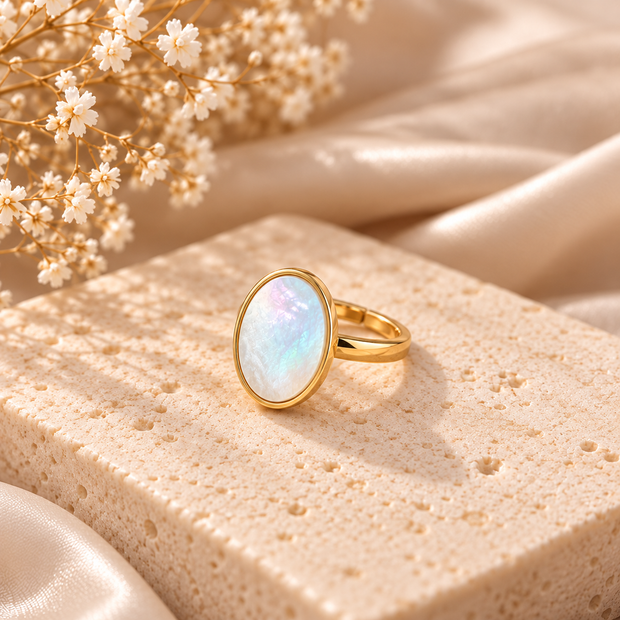 Luna Pearl Ring